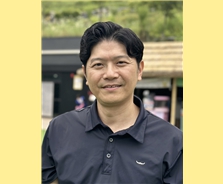 조용히 흐르는 자리에서 믿음은 이어지고